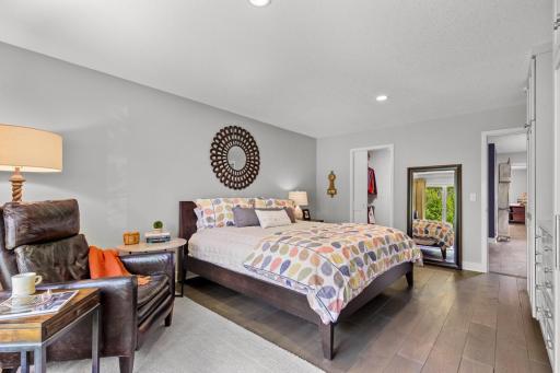 4874 Regents Walk, Excelsior, MN 55331