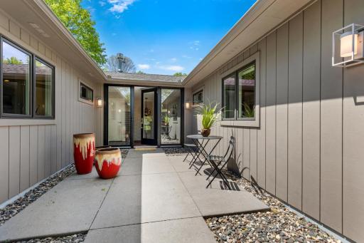 4874 Regents Walk, Excelsior, MN 55331