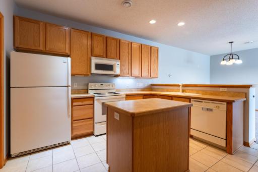 2989 Boulder Ridge Drive NW, Rochester-19.jpg