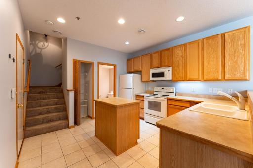 2989 Boulder Ridge Drive NW, Rochester-18.jpg