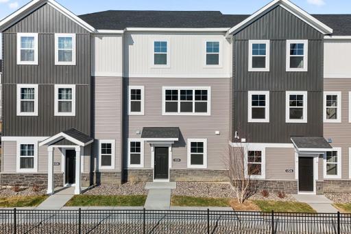 1523 Trellis Lane, West Saint Paul, MN 55118