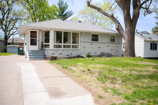 4650 4th Street NE, Minneapolis, MN 55421