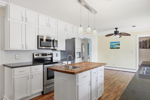 613 Monroe Street S, Shakopee, MN 55379