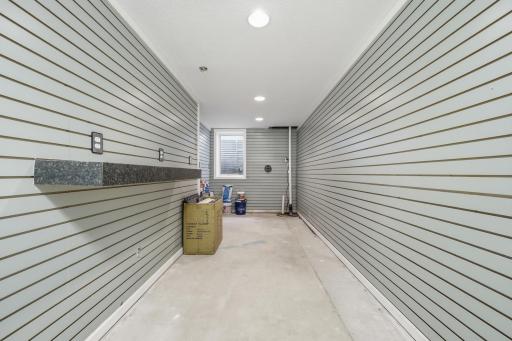 613 Monroe Street S, Shakopee, MN 55379