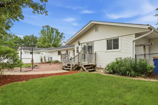 613 Monroe Street S, Shakopee, MN 55379