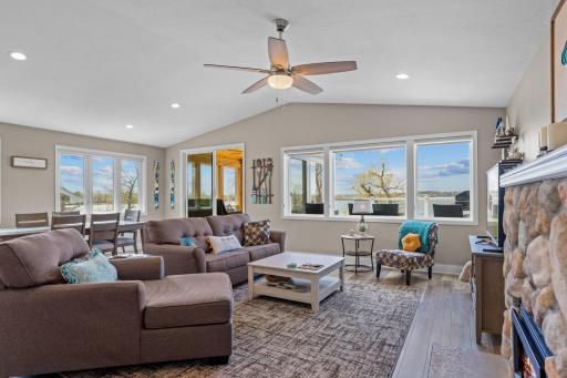 18013 Roberds Lake Boulevard, Faribault, MN 55021