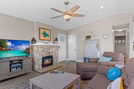 18013 Roberds Lake Boulevard, Faribault, MN 55021