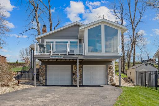 18013 Roberds Lake Boulevard, Faribault, MN 55021