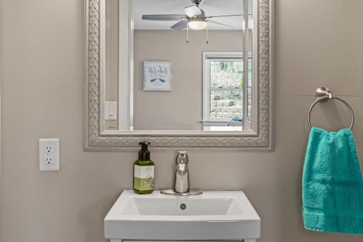 18013 Roberds Lake Boulevard, Faribault, MN 55021