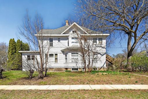 409 S Park Street, Fairmont, MN 56031