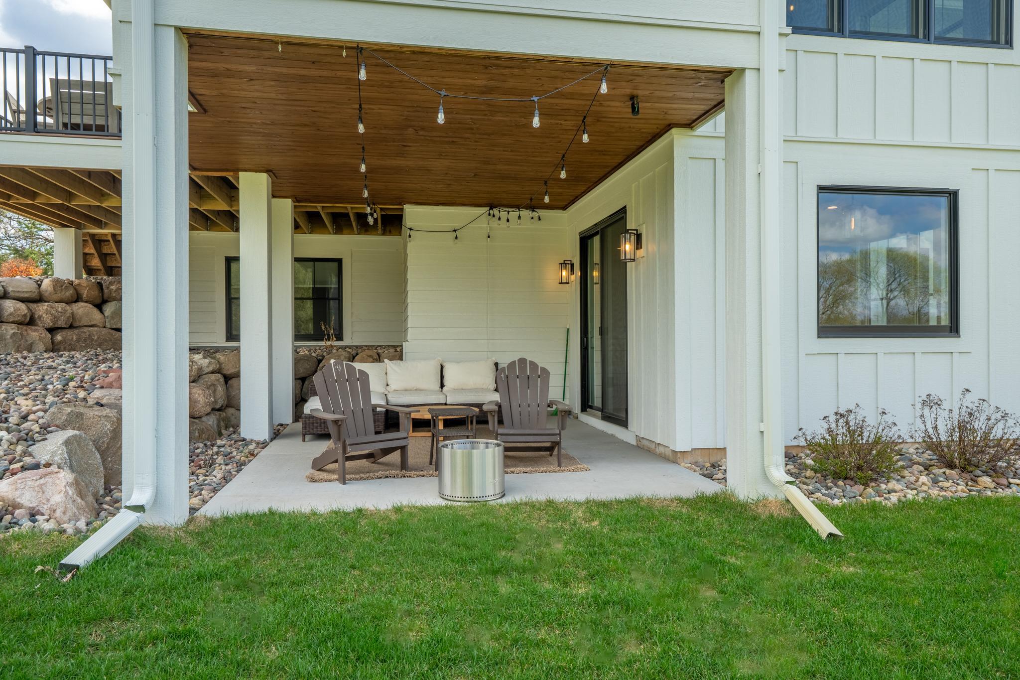 The lower patio is also covered.