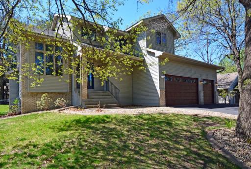 17565 69th Pl N (2026) 02.jpg