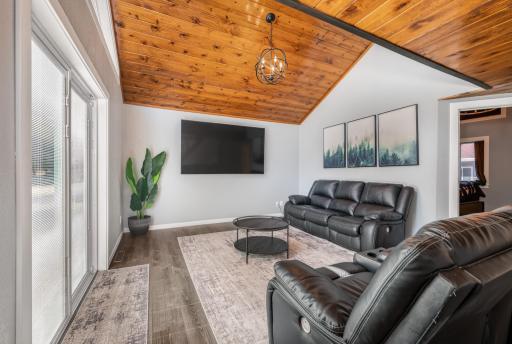 402 Dale Drive SE, Remer, MN 56672