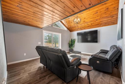 402 Dale Drive SE, Remer, MN 56672