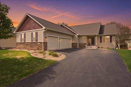 11825 Erskin Circle, Blaine, MN 55449