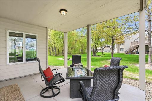 11825 Erskin Circle, Blaine, MN 55449