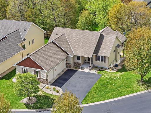 11825 Erskin Circle, Blaine, MN 55449