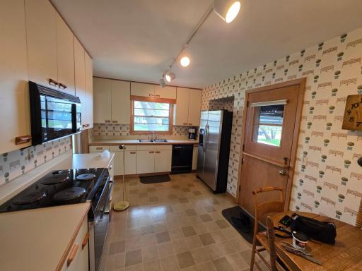 6308 Ewing Avenue S, Edina, MN 55410