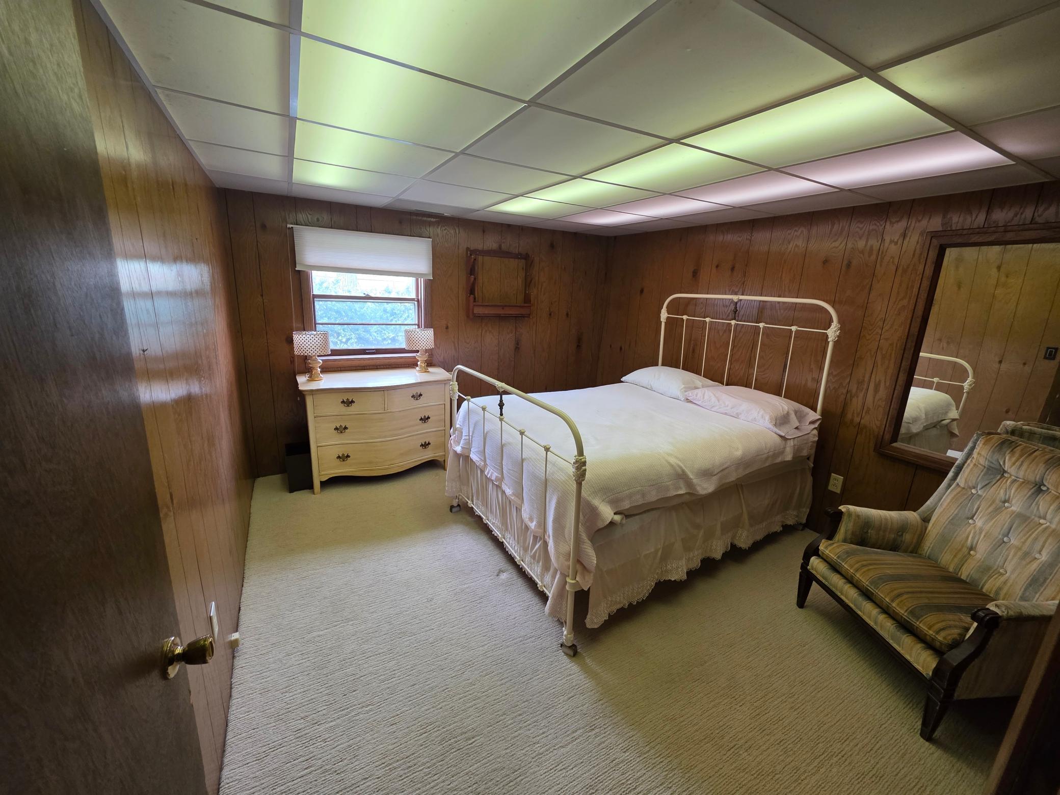 Bedroom 4 (Basement)