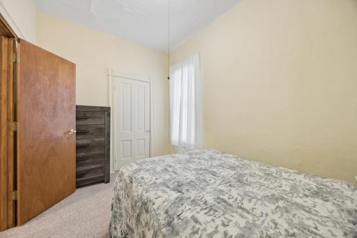 1351 Ames Avenue, Saint Paul, MN 55106