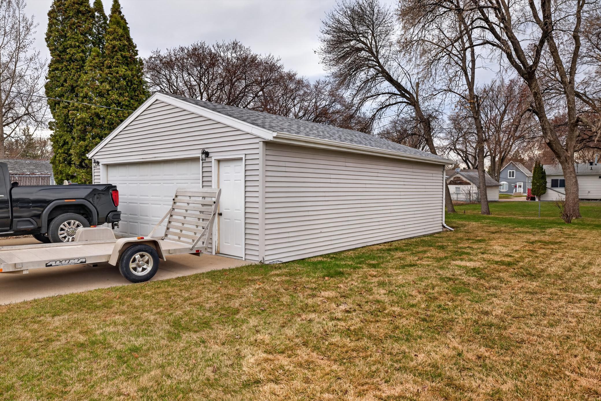 Amdak__1633 10th Ave S Fargo ND_0005.jpg