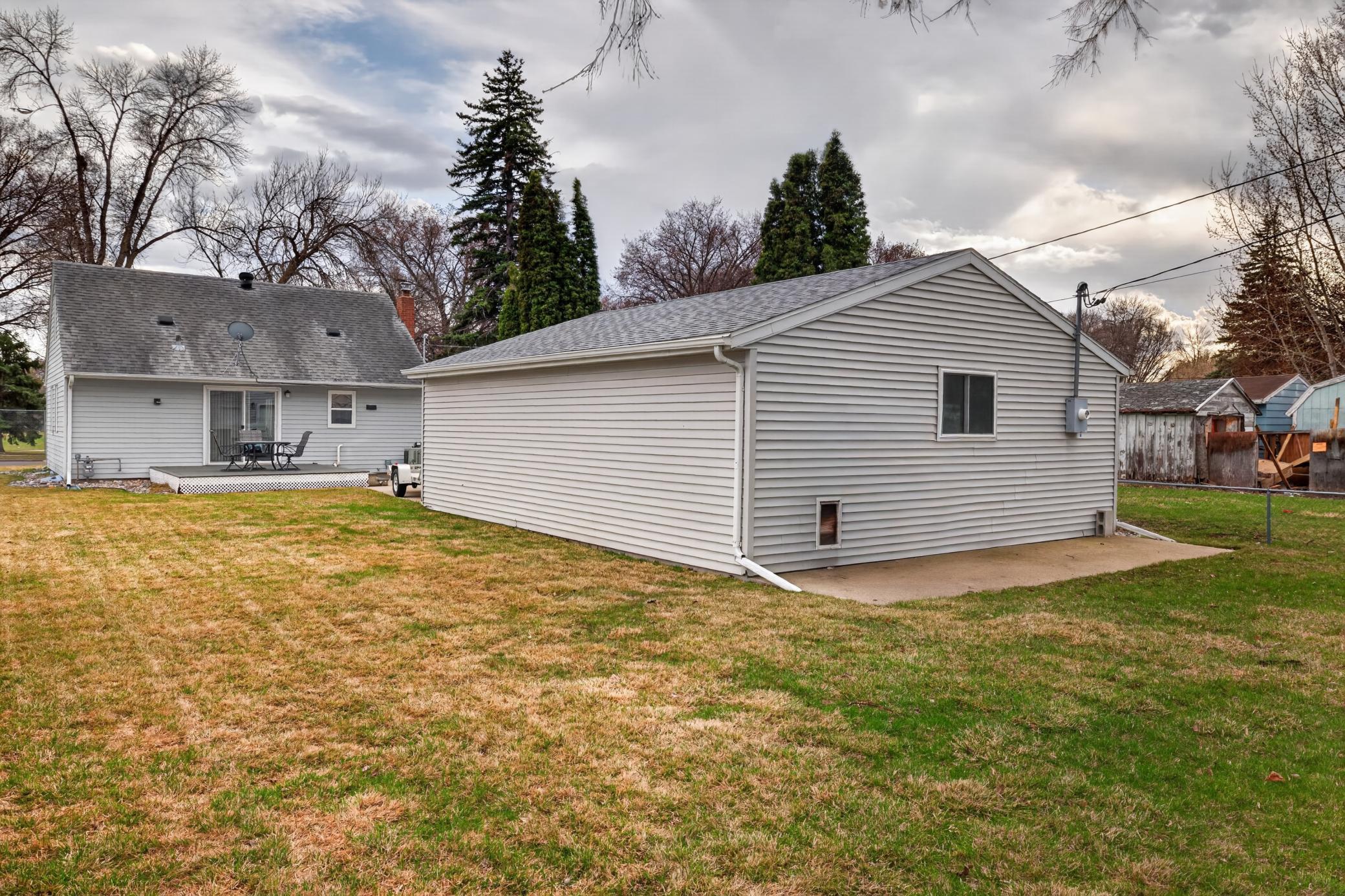 Amdak__1633 10th Ave S Fargo ND_0006.jpg