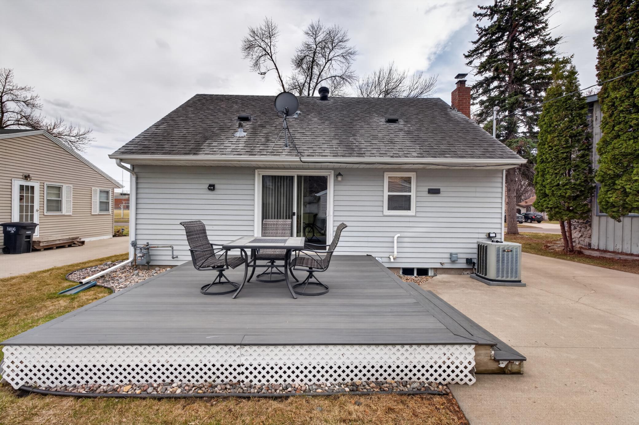 Amdak__1633 10th Ave S Fargo ND_0004.jpg