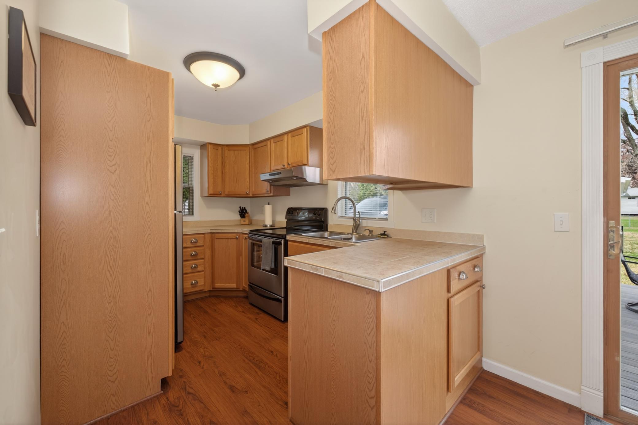 Amdak__1633 10th Ave S Fargo ND_0010.jpg