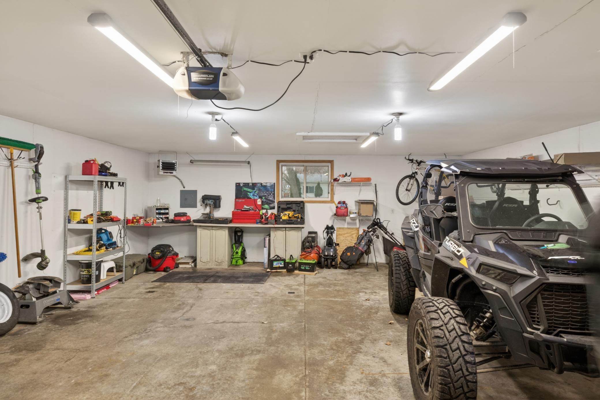 Amdak__1633 10th Ave S Fargo ND_0020.jpg