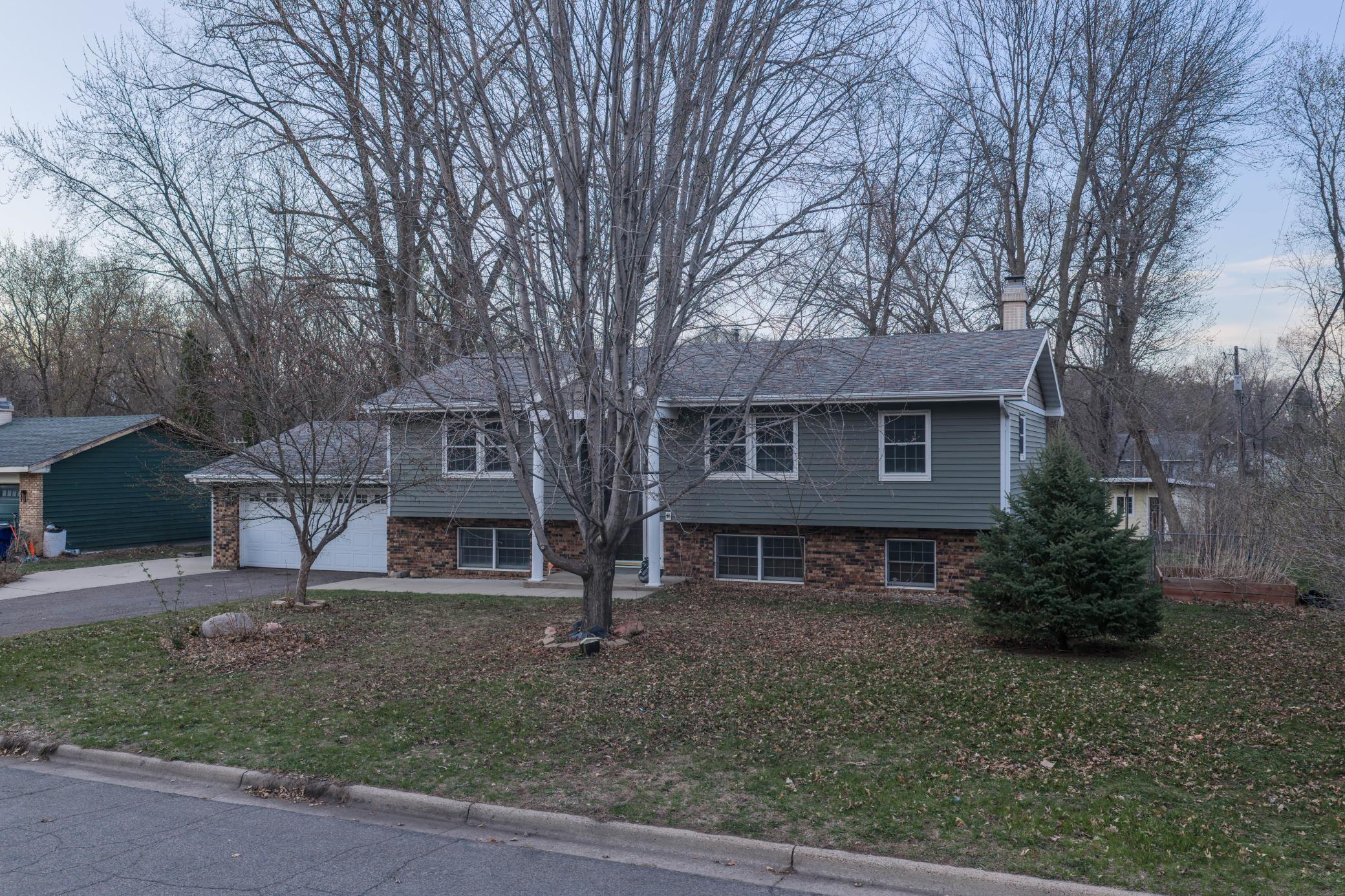 919 Forest Dr St Cloud - 2.jpg