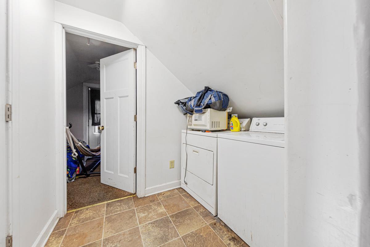 23 Landing_laundry_apt 3.jpg