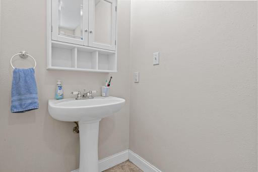 941 Frank Street, Saint Paul, MN 55106