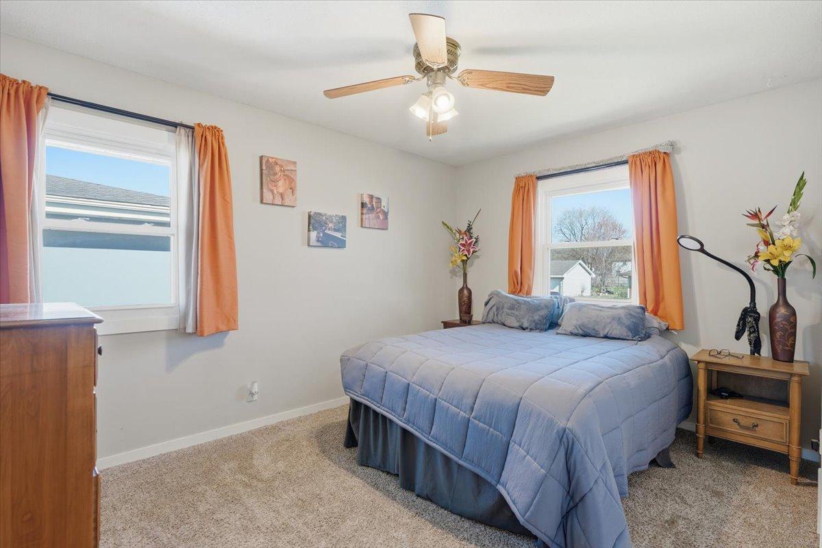 10-Primary Bedroom.jpg