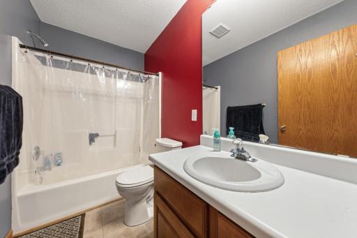 1526 Castle Drive, North Mankato, MN 56003