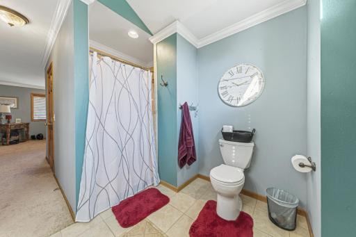 1526 Castle Drive, North Mankato, MN 56003