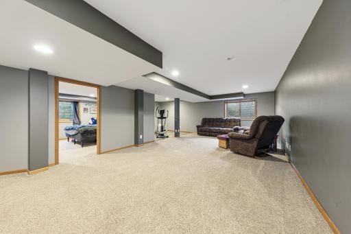 1526 Castle Drive, North Mankato, MN 56003