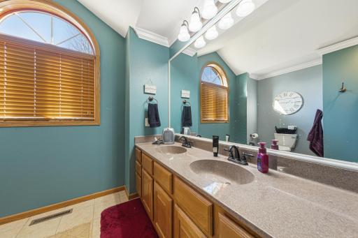 1526 Castle Drive, North Mankato, MN 56003