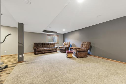 1526 Castle Drive, North Mankato, MN 56003