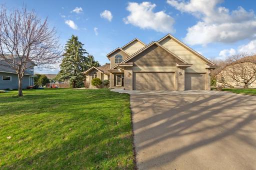 1526 Castle Drive, North Mankato, MN 56003