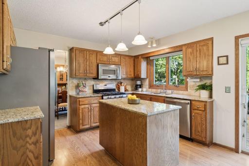8769 Jewel Avenue S, Cottage Grove, MN 55016