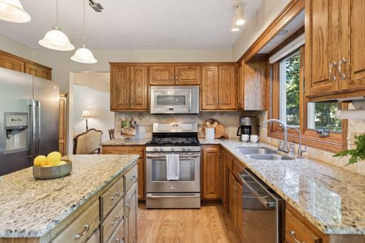 8769 Jewel Avenue S, Cottage Grove, MN 55016