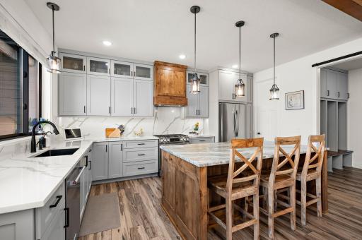 7400 74th Avenue N, Loretto, MN 55357