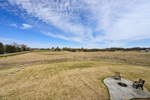 7400 74th Avenue N, Loretto, MN 55357