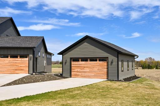 7400 74th Avenue N, Loretto, MN 55357