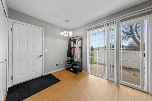 6413 158th Street W, Apple Valley, MN 55124