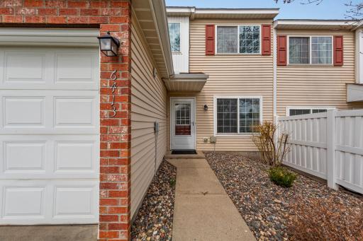 6413 158th Street W, Apple Valley, MN 55124