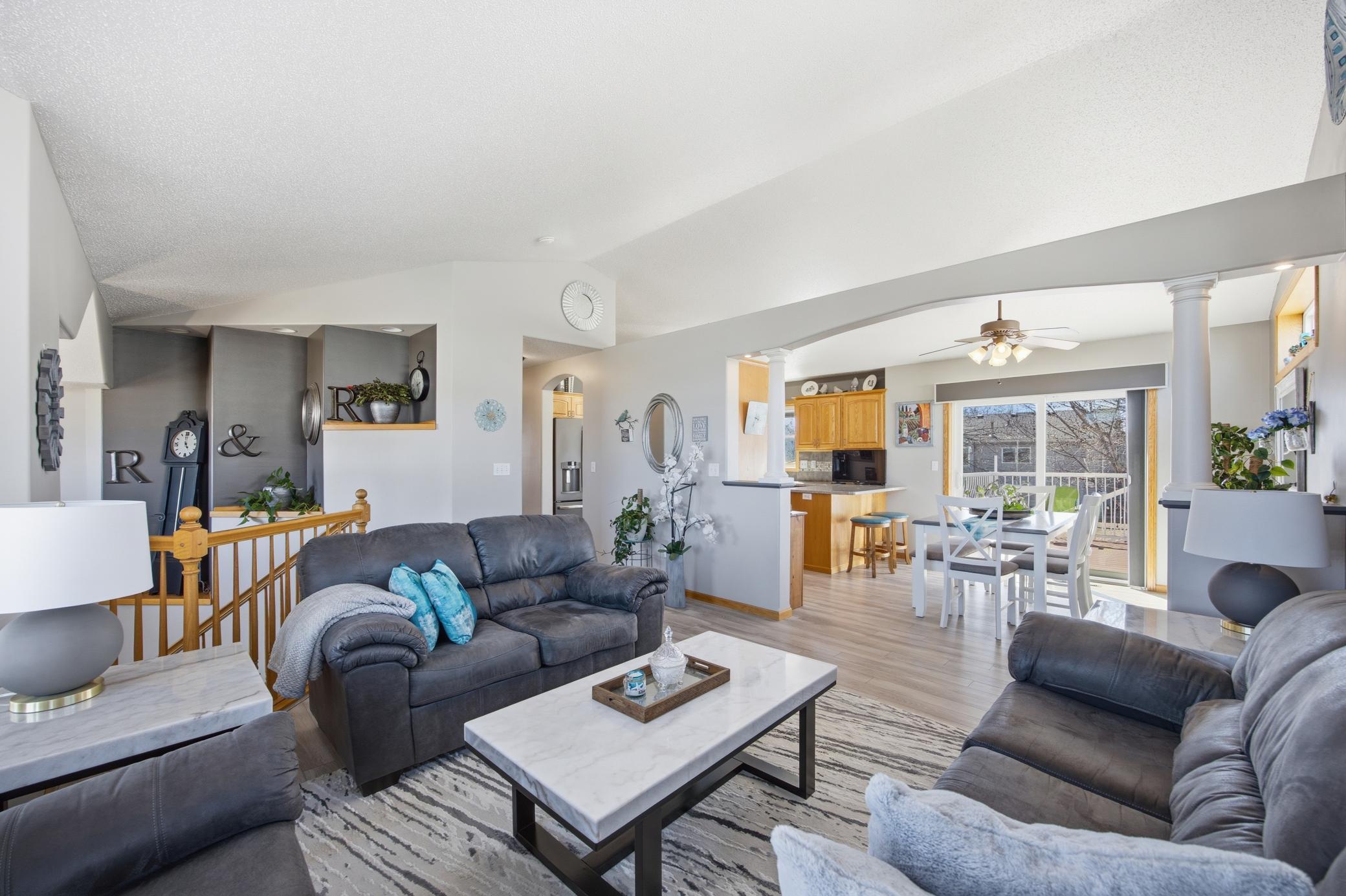 Living Room / Dining Room