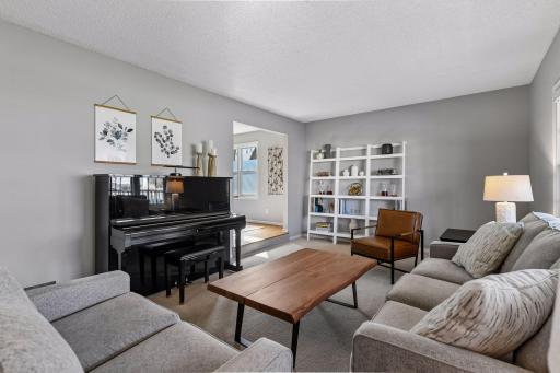 4000 Forestview Lane N, Plymouth, MN 55441