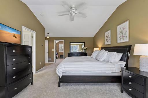 4000 Forestview Lane N, Plymouth, MN 55441