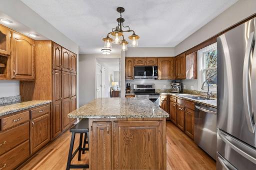 4000 Forestview Lane N, Plymouth, MN 55441